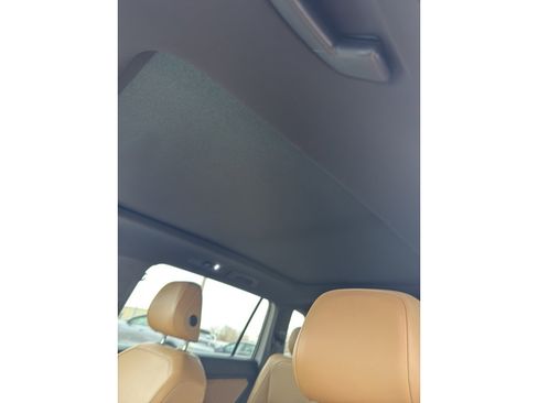 Used 2022 Volkswagen Tiguan SE R-Line image 13