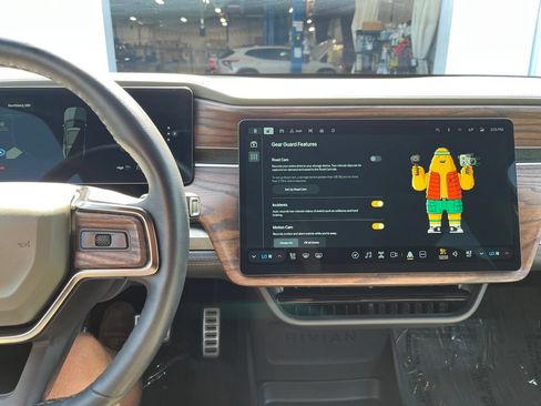 Used 2023 Rivian R1S Adventure Quad AWD/4WD image 18