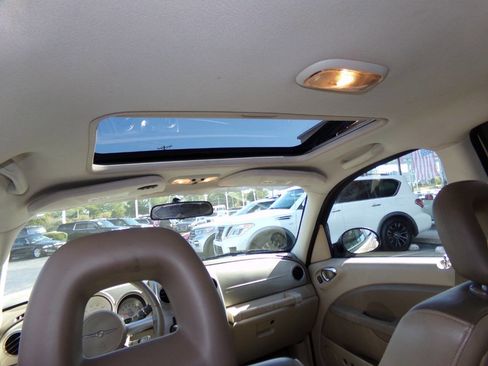 Used 2006 Chrysler PT Cruiser GT image 17