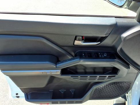 Certified 2025 Toyota Tacoma TRD Sport AWD/4WD image 17