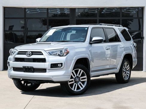 Used 2022 Toyota 4Runner TRD Sport AWD/4WD image 1
