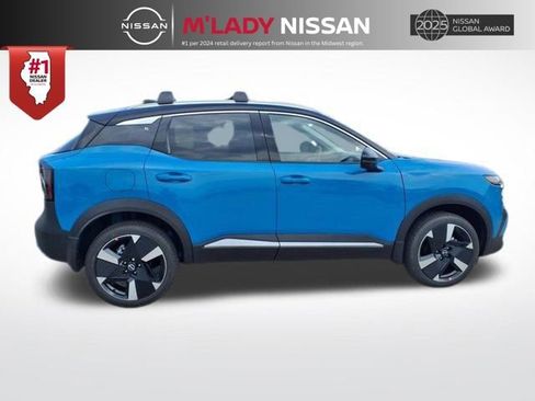 New 2025 Nissan Kicks SR w/ Illumination Package image 7
