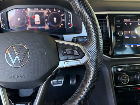 Used 2023 Volkswagen Atlas SEL R-Line AWD/4WD image 18