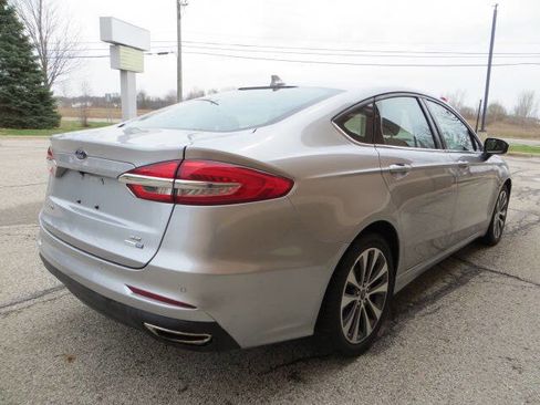 Used 2020 Ford Fusion SE image 9