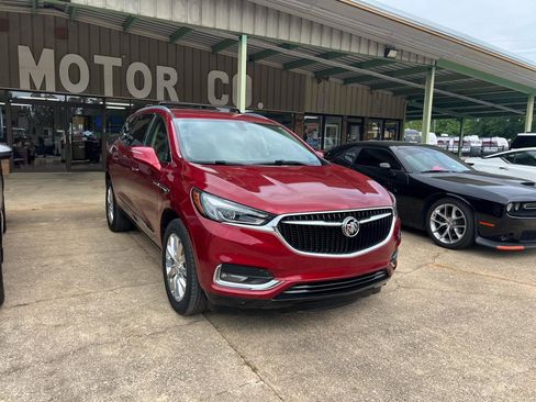 Used 2019 Buick Enclave Essence FWD image 4