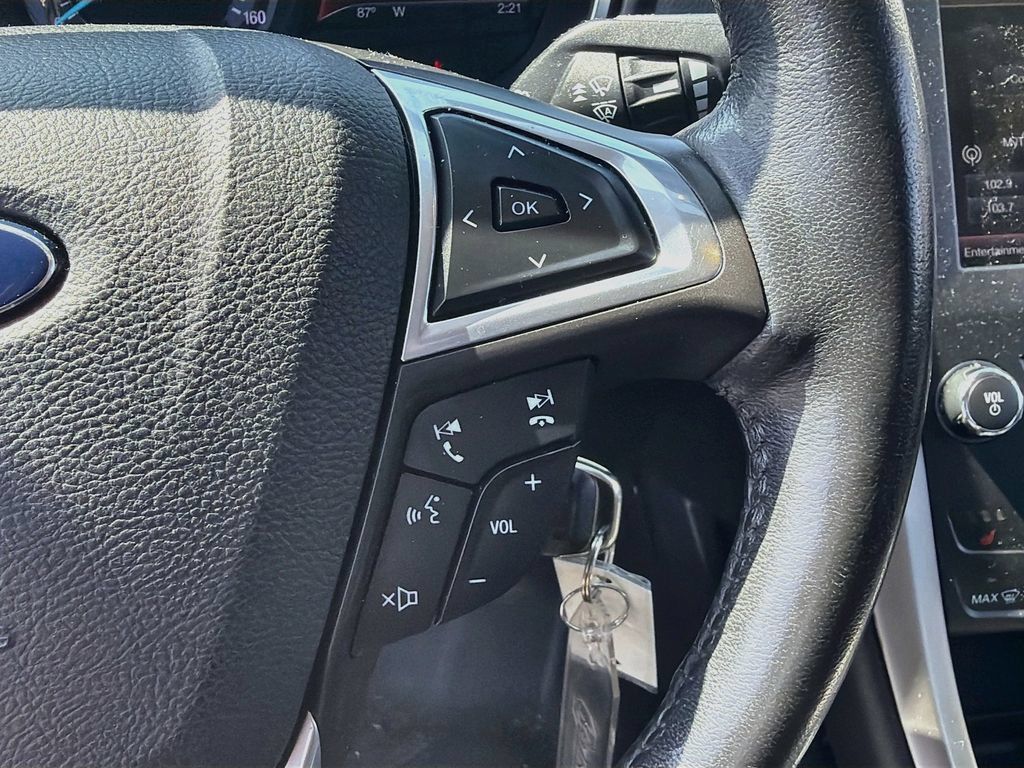 Used 2015 Ford Fusion SE w/ Equipment Group 202A FWD image 13