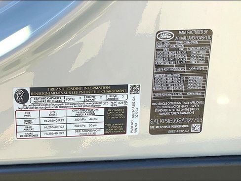 New 2025 Land Rover Range Rover SE image 14