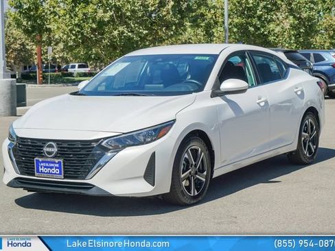 Used 2024 Nissan Sentra SV FWD image 4