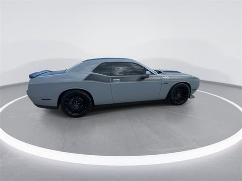 Used 2020 Dodge Challenger R/T Scat Pack w/ T/A Package image 12