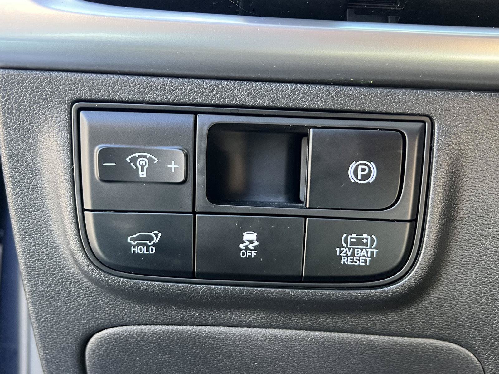 Certified 2025 Hyundai Tucson Limited AWD/4WD image 29