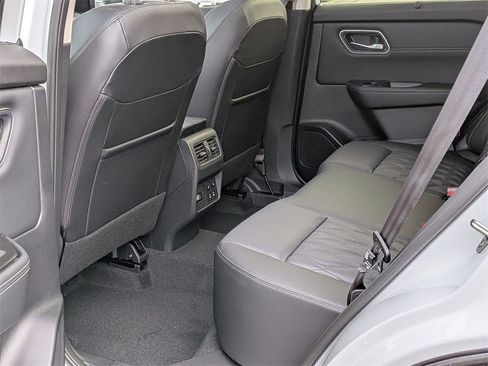 New 2026 Nissan Rogue Platinum w/ Platinum Premium Package image 19