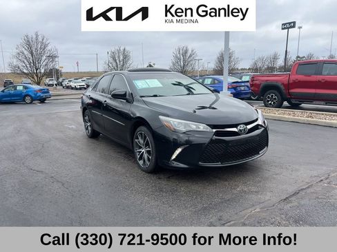 Used 2015 Toyota Camry XSE w/ Advanced Technology Package image 5