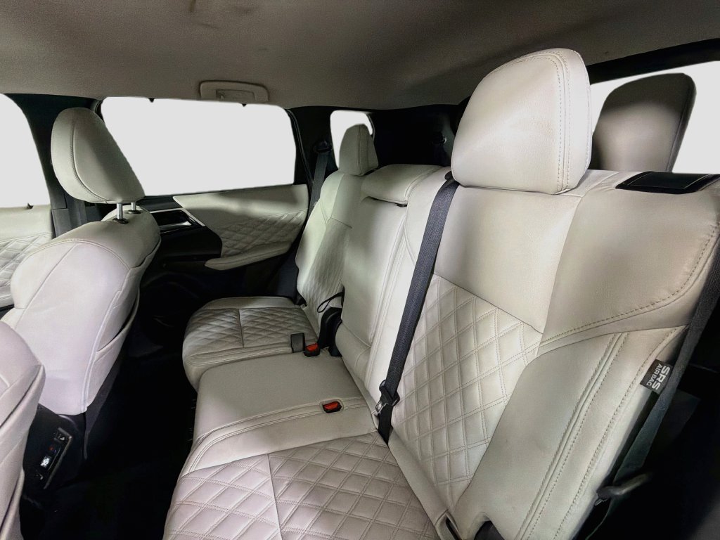 Used 2023 Mitsubishi Outlander SEL FWD image 20