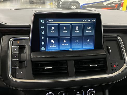 Used 2023 Chevrolet Suburban Premier image 23