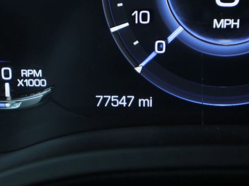 Used 2020 Cadillac Escalade Premium Luxury RWD image 15