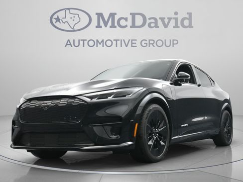 Used 2025 Ford Mustang Mach-E GT AWD/4WD image 27