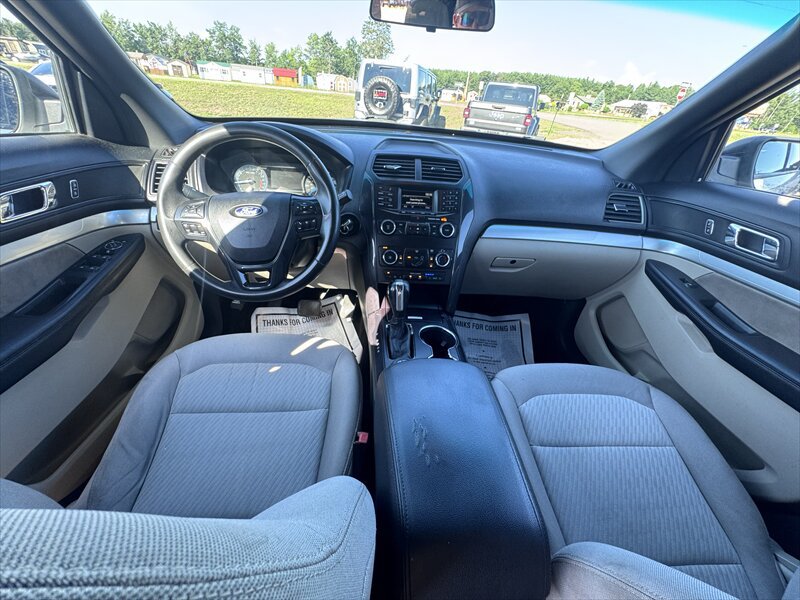 Used 2018 Ford Explorer 4WD image 12