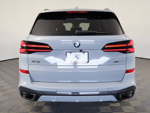 Used 2024 BMW X5 xDrive40i w/ M Sport Package AWD/4WD image 5