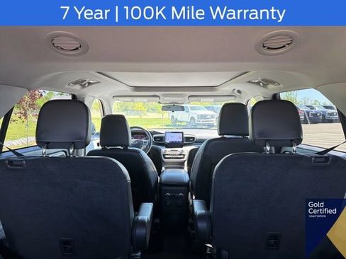 Used 2023 Ford Explorer XLT w/ Equipment Group 202A AWD/4WD image 17