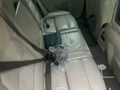 Used 2008 Volvo XC70 3.2 image 32