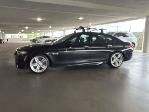 Used 2016 BMW 550i Sedan RWD image 2