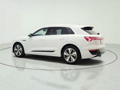 Used 2024 Audi Q8 e-tron Premium Plus AWD/4WD image 7