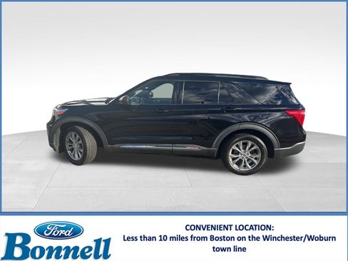 Used 2020 Ford Explorer XLT w/ Equipment Group 202A image 2