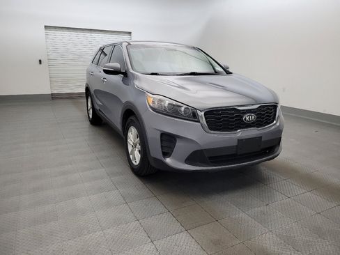 Used 2019 Kia Sorento L FWD image 13