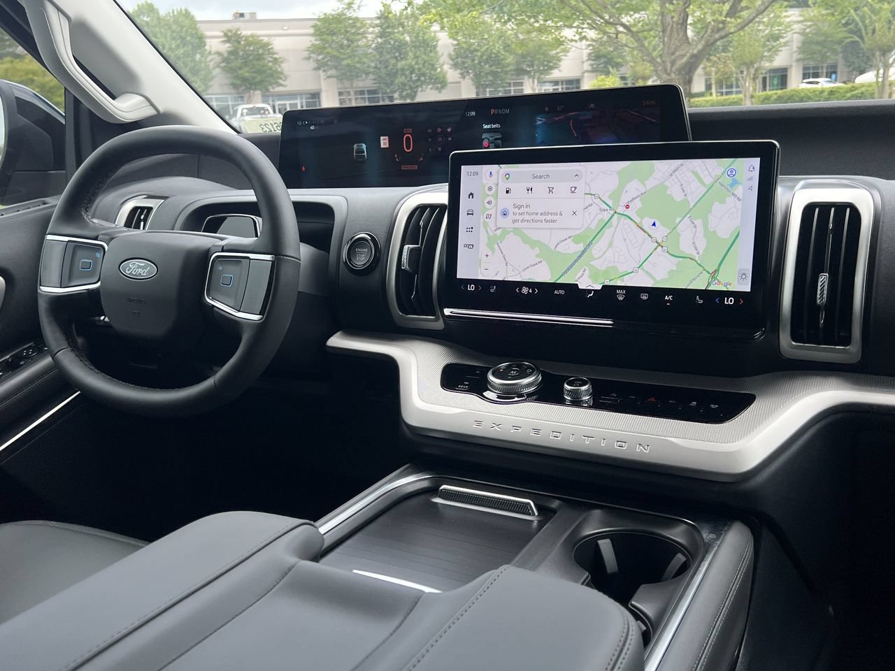 New 2027 Ford Expedition Max Active RWD image 3