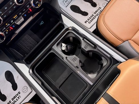 Used 2024 Ford F350 Platinum image 37