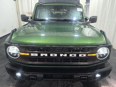 Used 2022 Ford Bronco Black Diamond AWD/4WD image 2