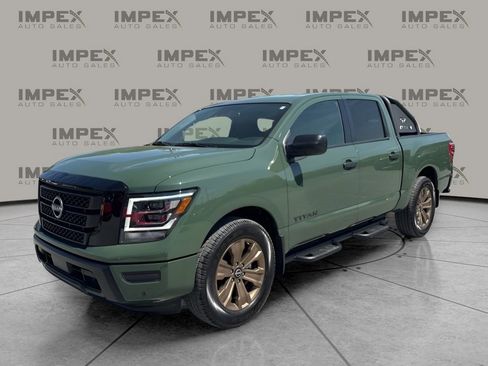 Used 2024 Nissan Titan SV w/ SV Bronze Edition Package RWD image 1