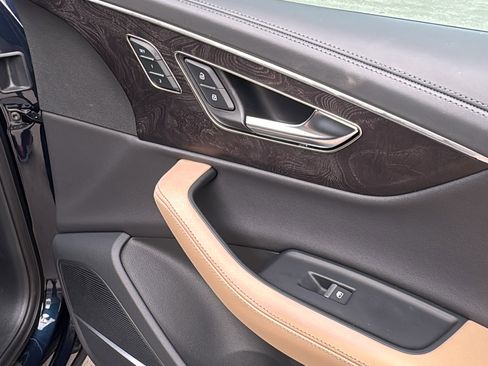 Used 2025 Audi Q7 3.0T Prestige image 32