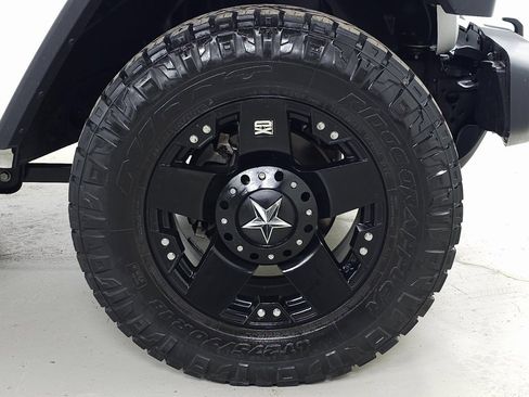 Used 2020 Jeep Gladiator Sport w/ Quick Order Package 24S image 15