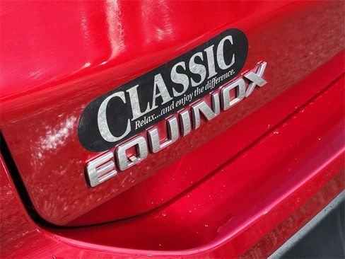 Used 2023 Chevrolet Equinox LT image 12