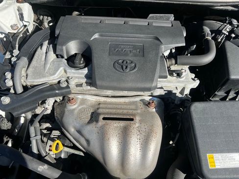 Used 2016 Toyota Camry SE image 36