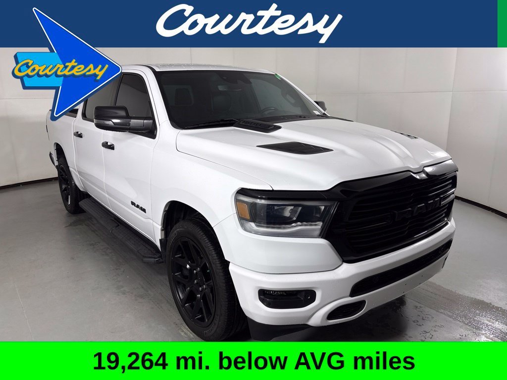 Used 2023 RAM 1500 Laramie AWD/4WD image 1