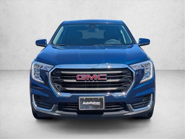 Used 2022 GMC Terrain SLE AWD/4WD image 2