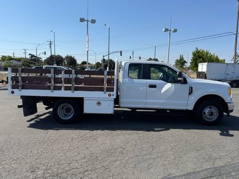 Used 2017 Ford F350 XL w/ Power Equipment Group RWD image 2