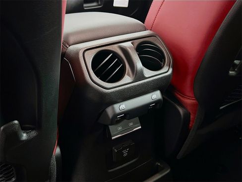 Used 2024 Jeep Wrangler Unlimited Rubicon 392 image 24