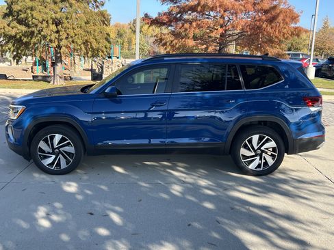 Used 2025 Volkswagen Atlas SE image 7