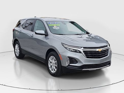 Used 2024 Chevrolet Equinox LT AWD/4WD image 3