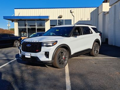 New 2026 Ford Explorer ST w/ Sun And Sound Package