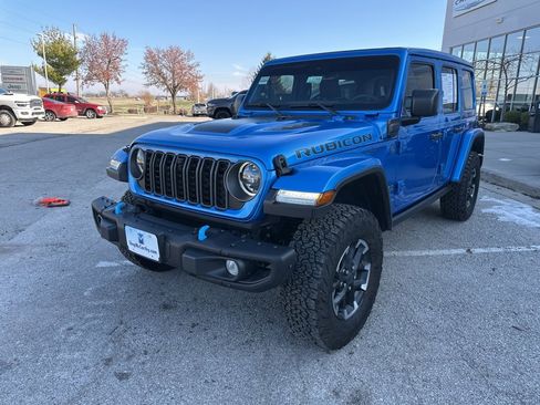 Used 2024 Jeep Wrangler Unlimited Rubicon 4xe image 8