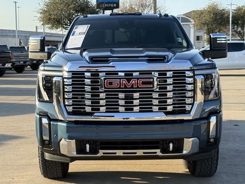Used 2025 GMC Sierra 2500 Denali w/ Denali Reserve Package image 8