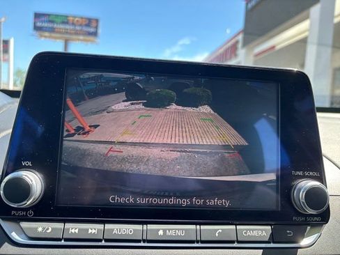 Used 2023 Nissan Altima 2.5 SV image 23