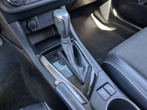 Used 2016 Toyota Corolla S image 24