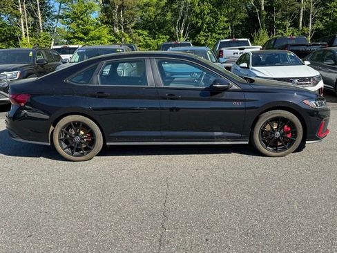 Used 2025 Volkswagen Jetta GLI Autobahn w/ GLI Black Package FWD image 4