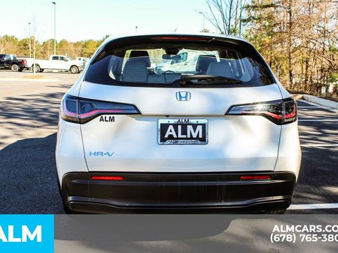Used 2023 Honda HR-V LX image 11