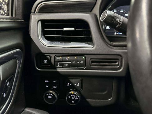 Used 2022 GMC Yukon SLT w/ SLT Luxury Package AWD/4WD image 54